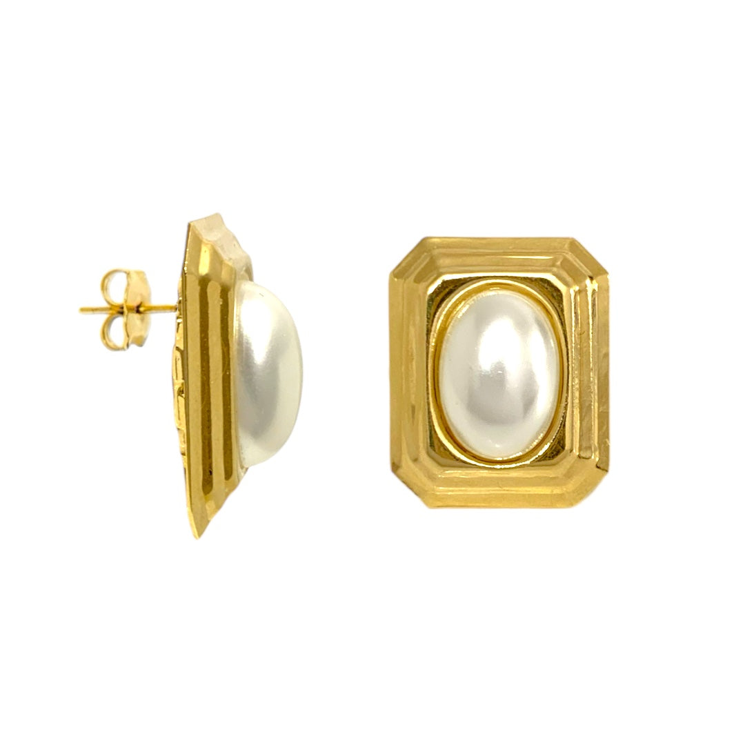 Square pearl earrings