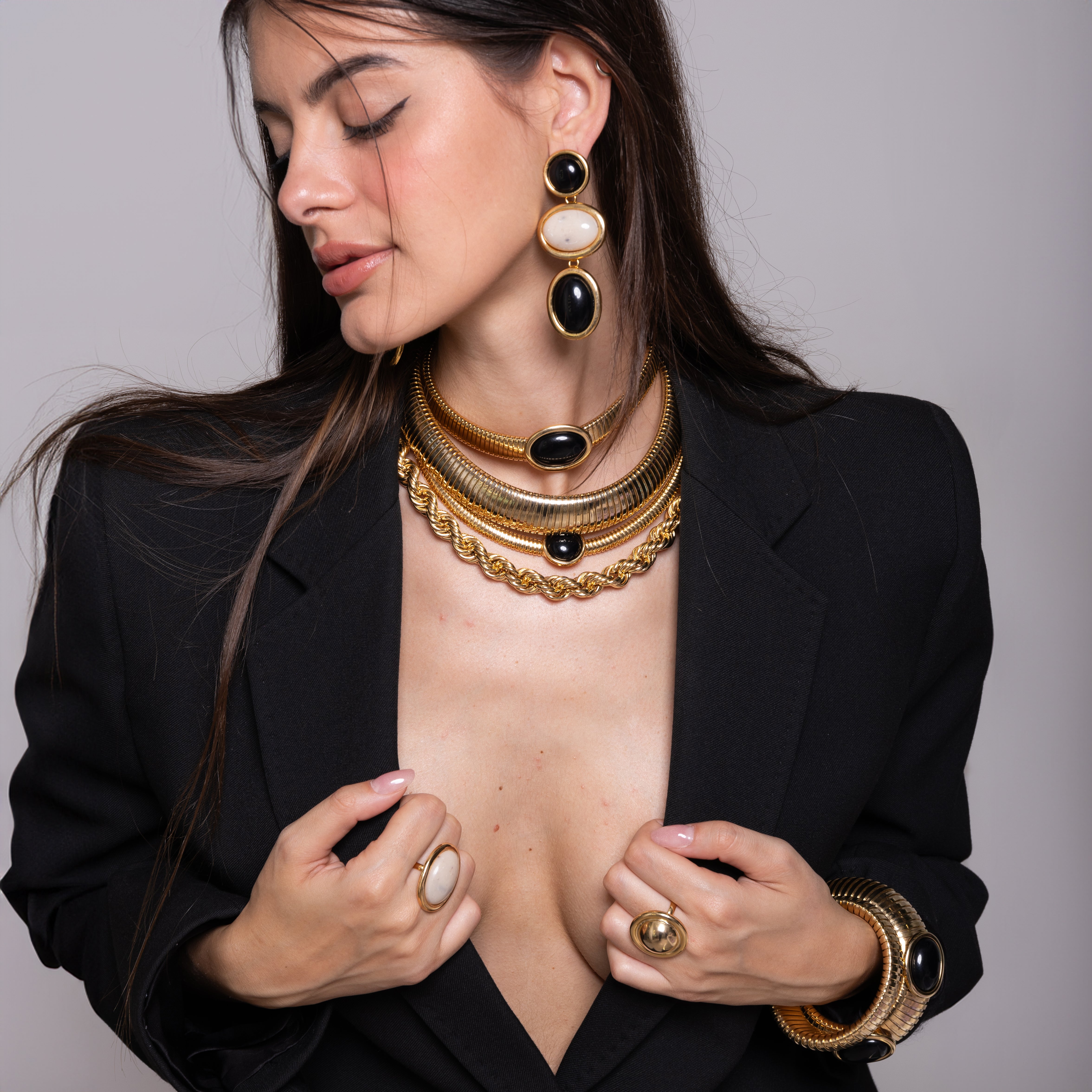 Oval color tube necklace