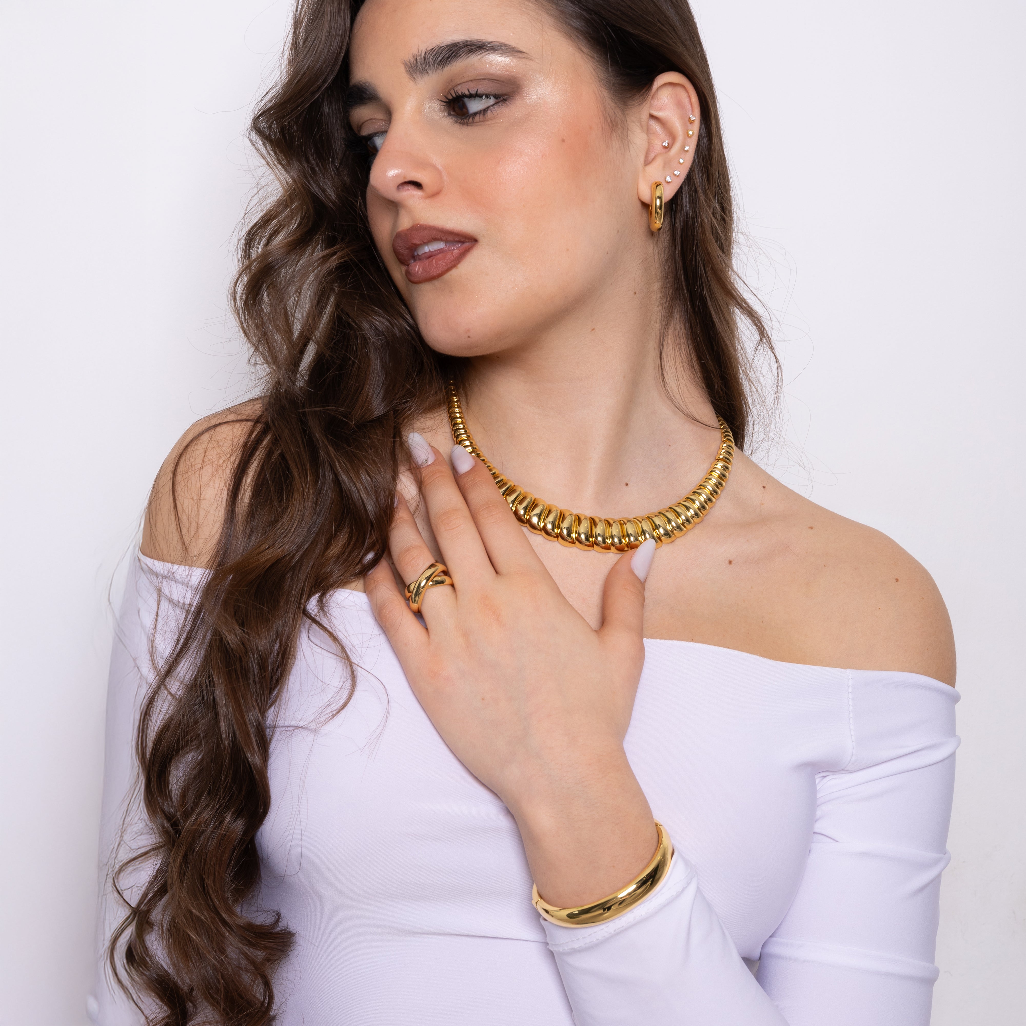 Maya Hoop