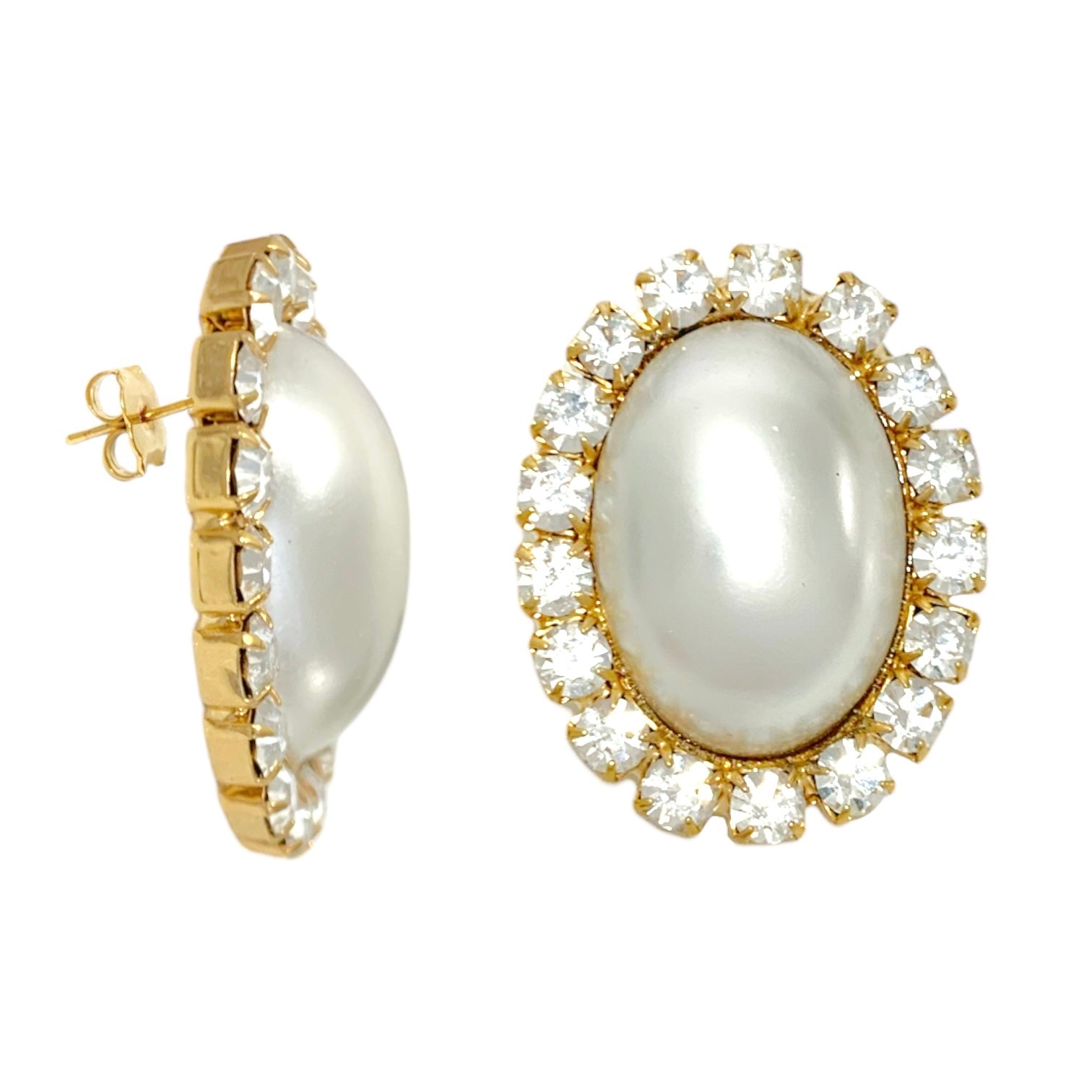 Oval pearl earrings