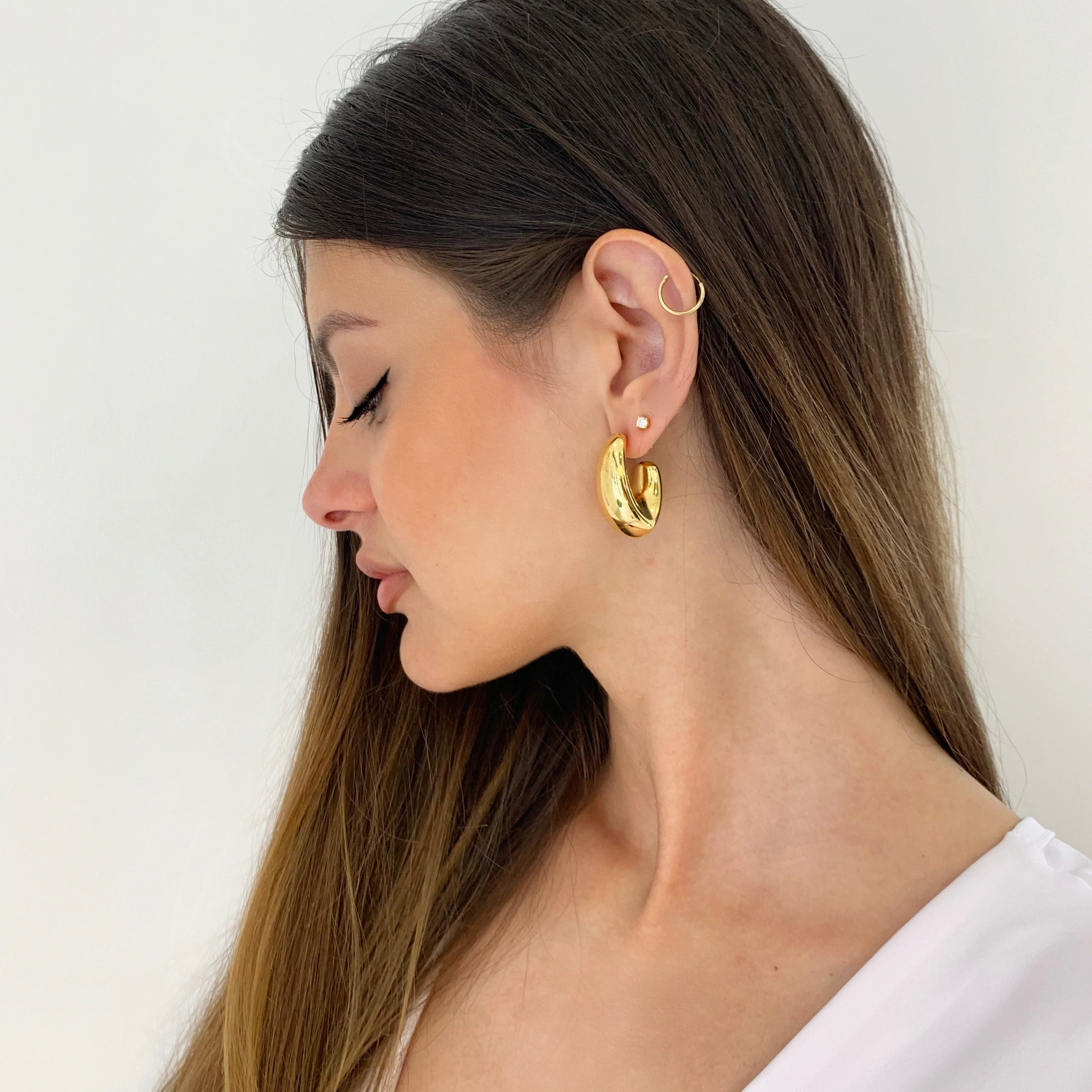 Are you looking for vicky bomb?