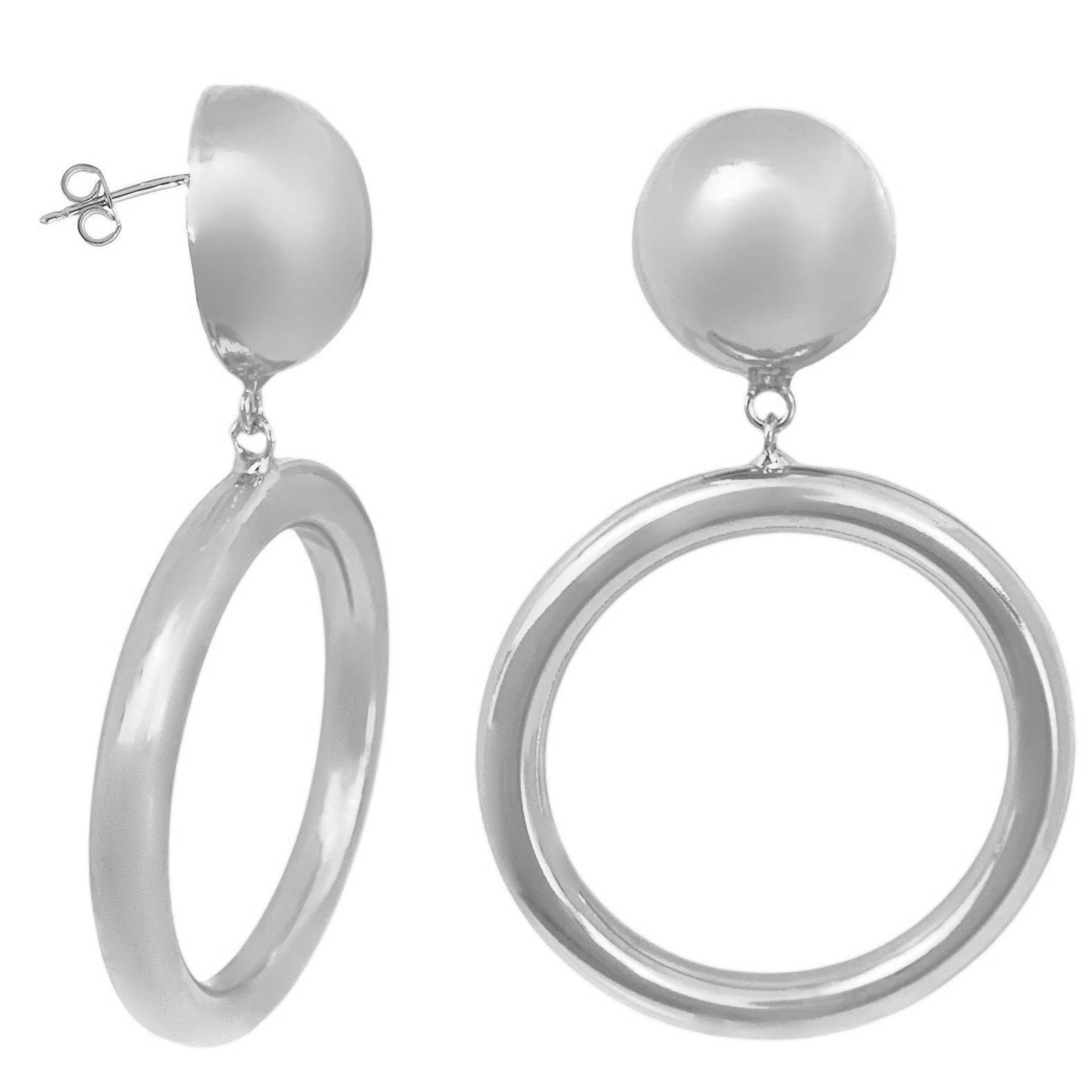 Circles with button on the lobe