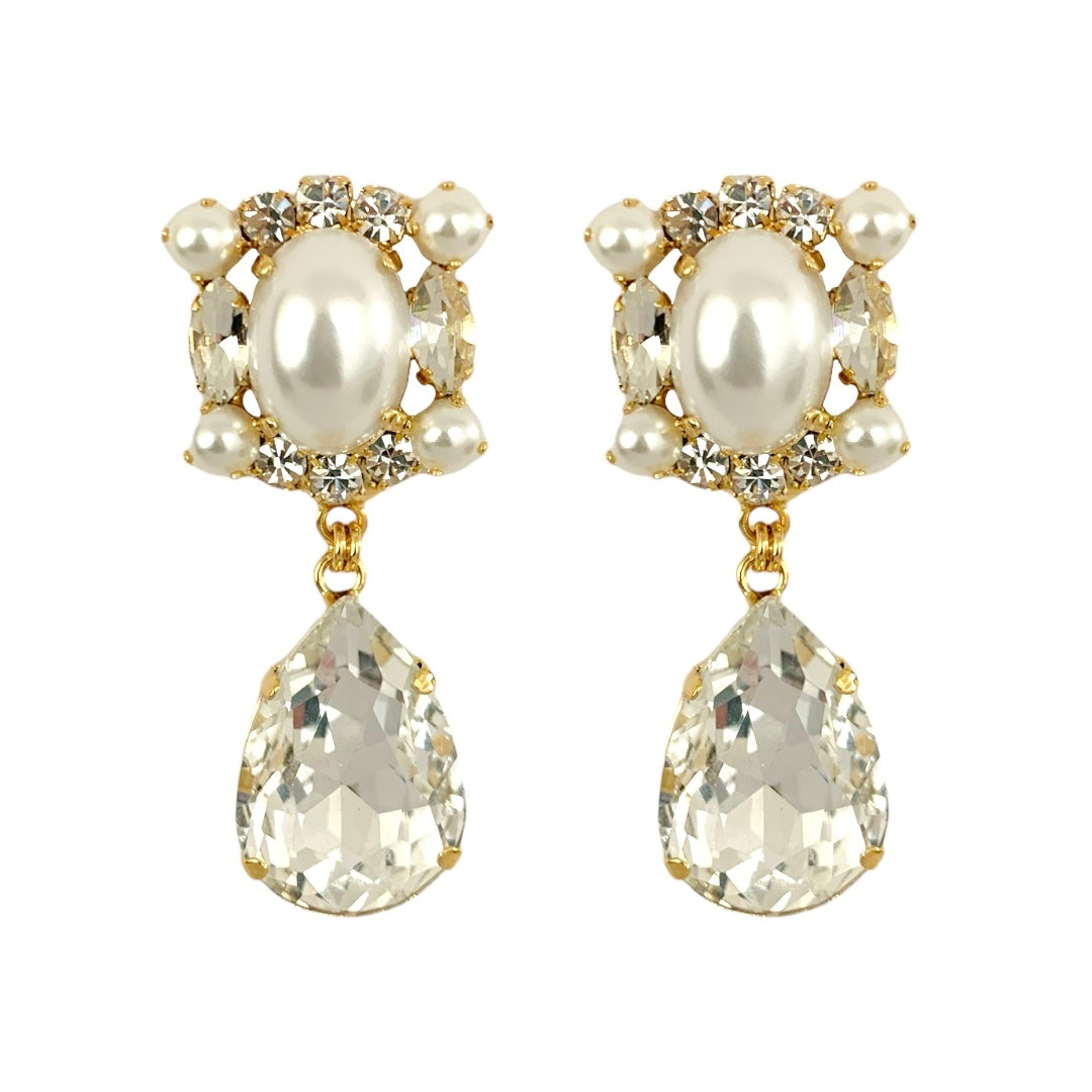 Drop pearl earrings