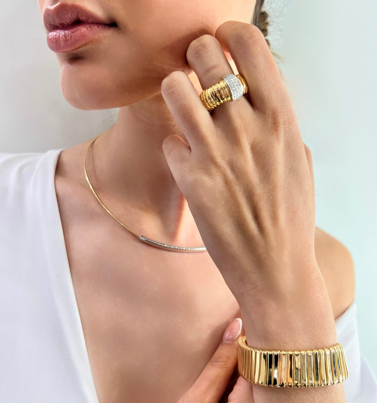 Luxury tube ring