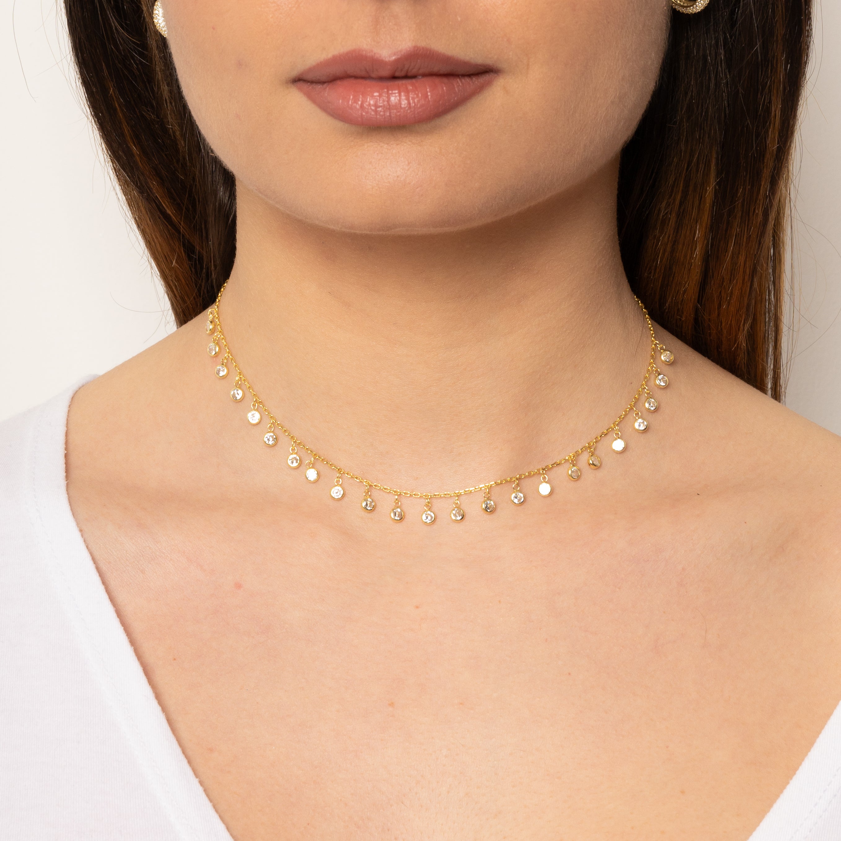 Necklace with pendant zircons