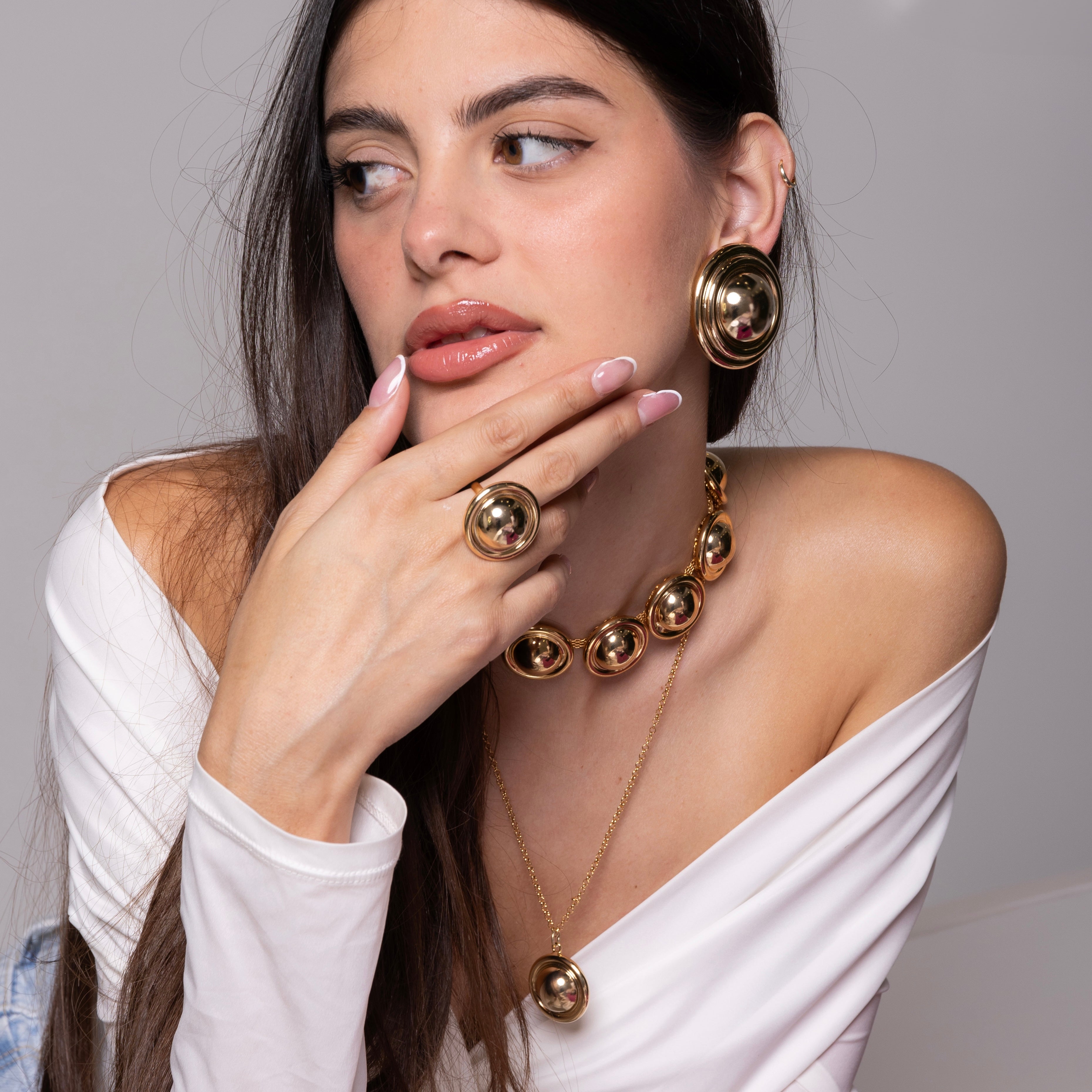 Collana one round