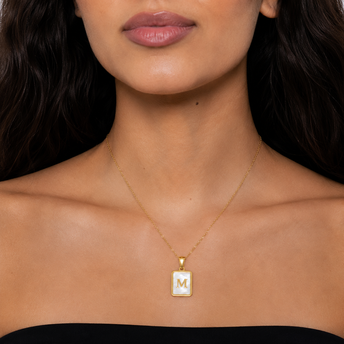 Charm Letter Quadrato casual