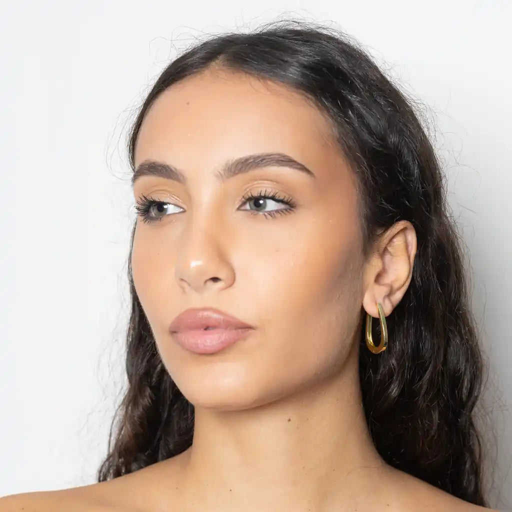 Leyla Hoop