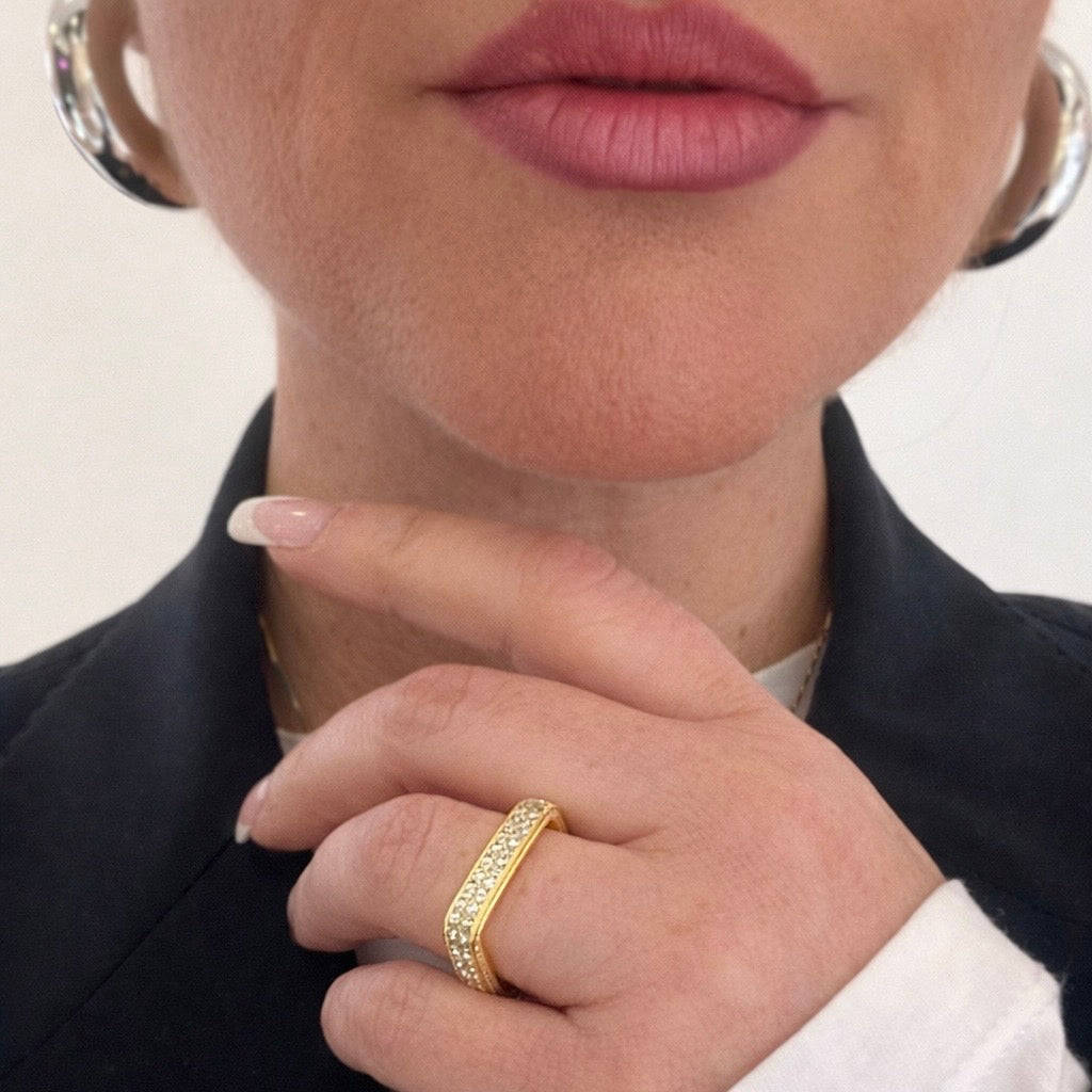 Anello Square Luxury