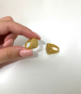 Anello Chevalier pomellato tondo