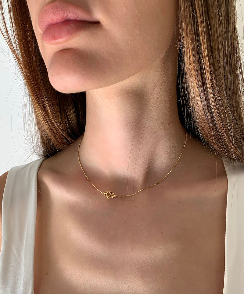 Choker con mano di fatima